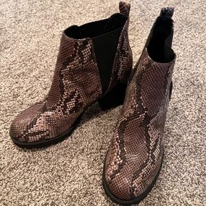 Dirty Laundry snakeskin booties LIKENEW